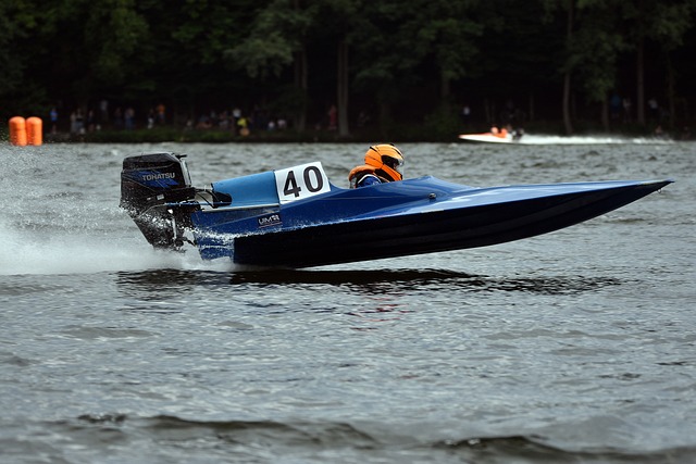 特别是在两 特别是在两